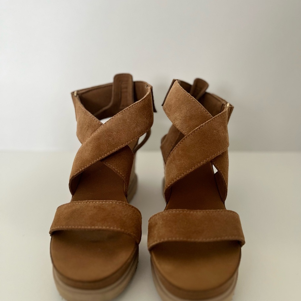 UGG Women's Brown Crisscross Sandals